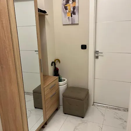 Bilocale: 5 Minuti Dall'ariston