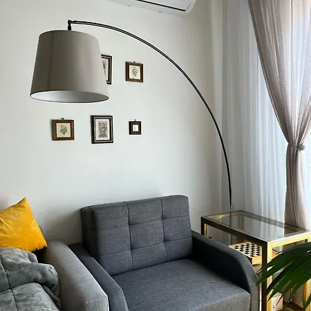 Bilocale: 5 Minuti Dall'ariston * Sanremo